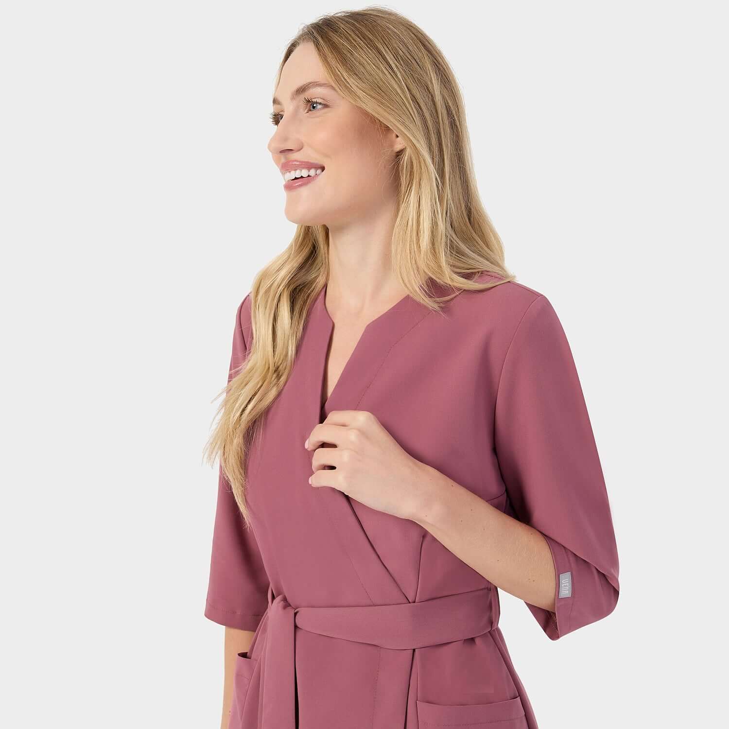 Fartuszek medyczny SOPHIA rękawy 3/4 - WILD ROSE