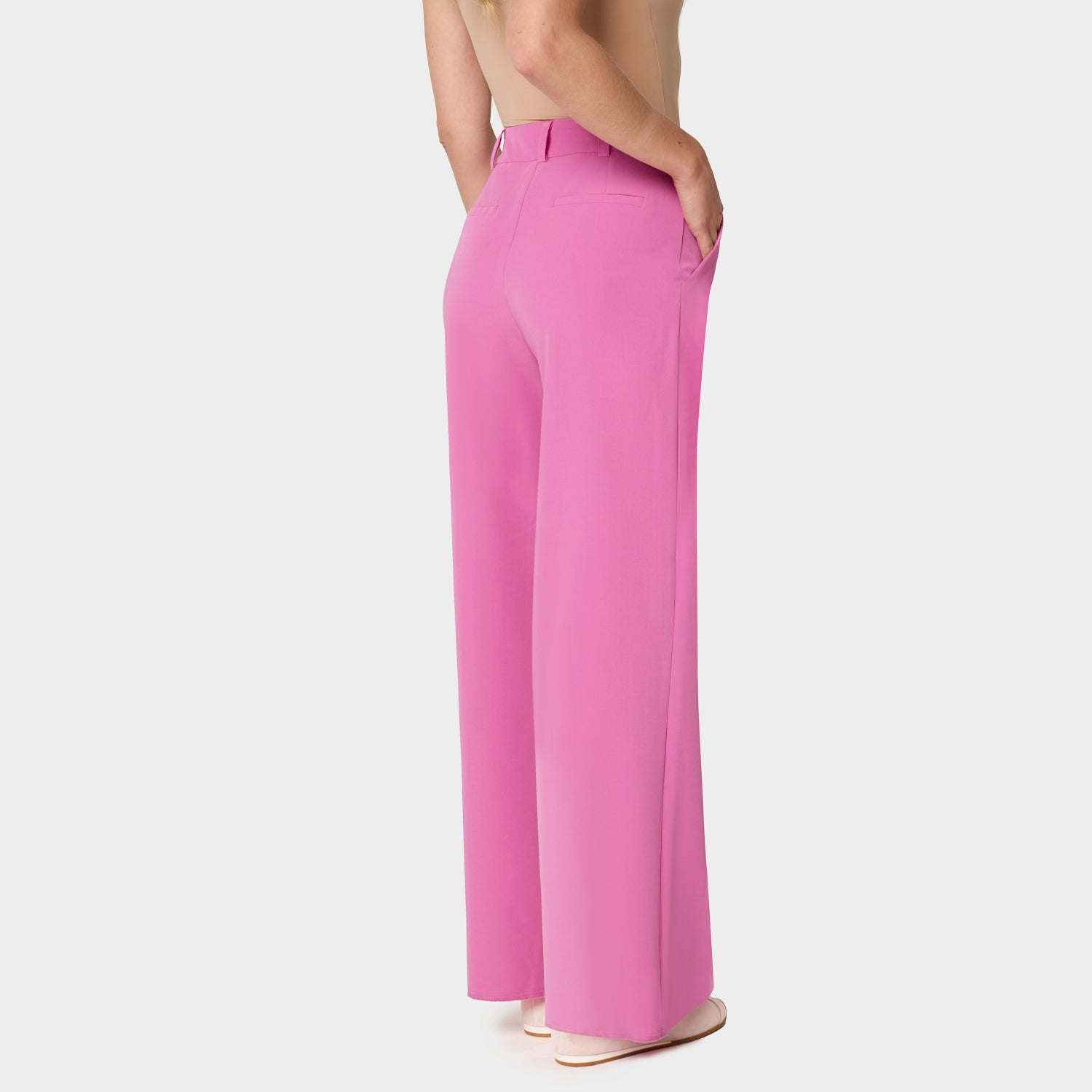 Spodnie medyczne Aura Disco Pink - kobiece, modne, do bluzy medycznej - Vena Uniformy