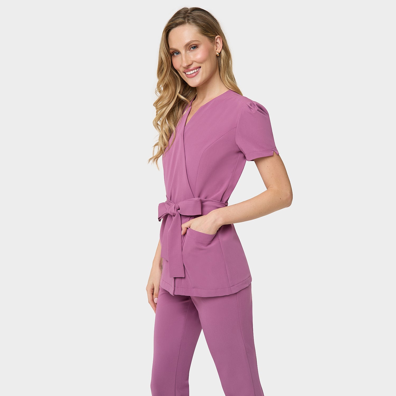 TUNIKA-MEDYCZNA-WIAZANA-RÓŻOWA-AMELIA
