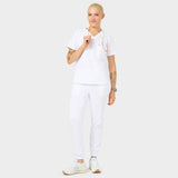 Bluza medyczna ARIA w kolorze białym - widok z przodu na modelce
